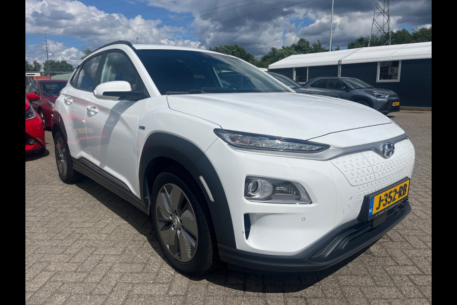Hyundai Kona EV Premium 64 kWh