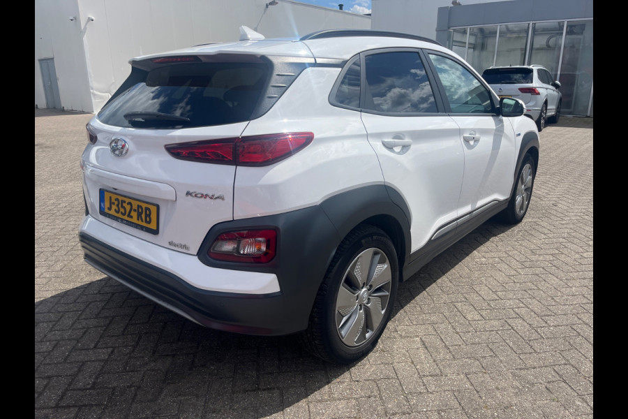 Hyundai Kona EV Premium 64 kWh