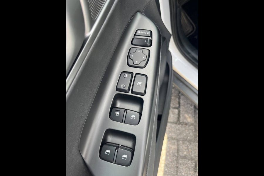 Hyundai Kona EV Premium 64 kWh