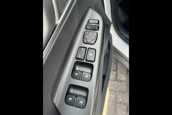 Hyundai Kona EV Premium 64 kWh