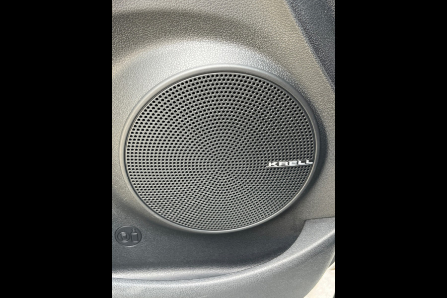 Hyundai Kona EV Premium 64 kWh