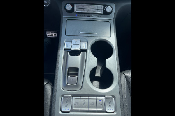 Hyundai Kona EV Premium 64 kWh