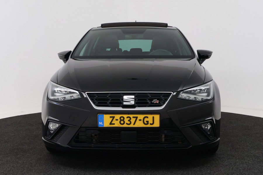 Seat Ibiza 1.0 TSI FR Business Intense (PANORAMADAK, DIGITALE COCKPIT, LED, NAVI, CAMERA, CARPLAY, ADAPTIVE CRUISE)