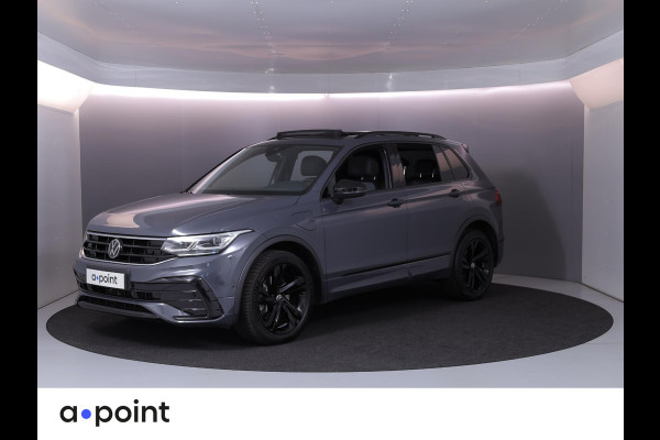 Volkswagen Tiguan 1.4 TSI eHybrid R-Line Business 245 pk Automaat (DSG) | Navigatie | Panoramadak | Parkeersensoren (Park assist) | Rondomzicht camera | Black Style pakket | R-Line |