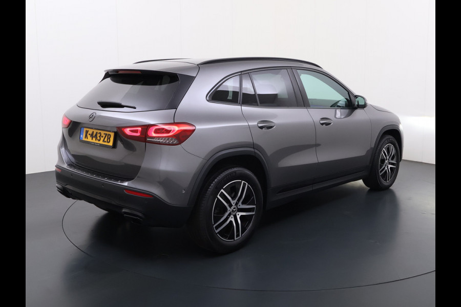 Mercedes-Benz GLA 200 Luxury | Sfeer LED
