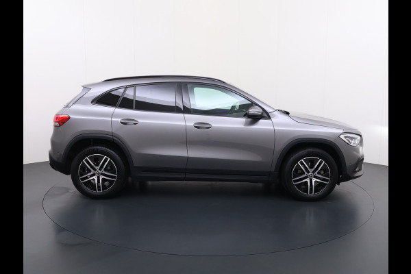 Mercedes-Benz GLA 200 Luxury | Sfeer LED