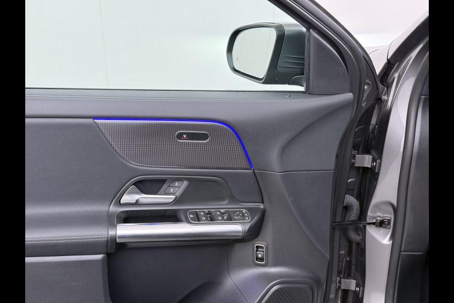 Mercedes-Benz GLA 200 Luxury | Sfeer LED