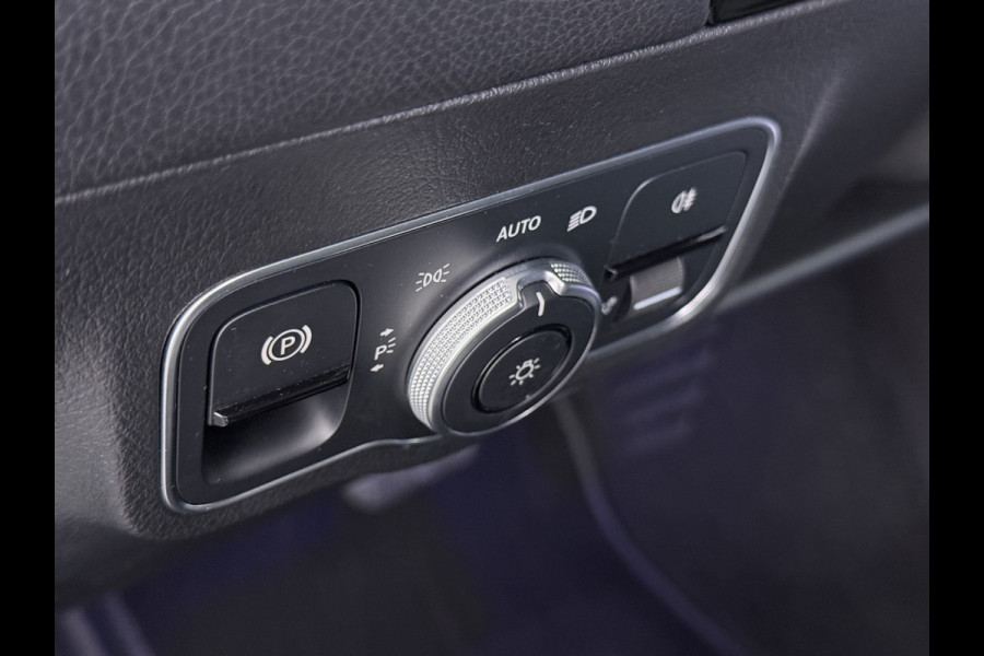 Mercedes-Benz GLA 200 Luxury | Sfeer LED