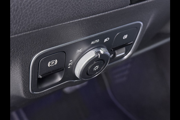 Mercedes-Benz GLA 200 Luxury | Sfeer LED