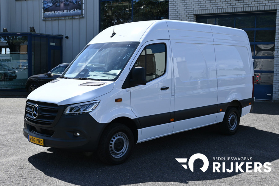 Mercedes-Benz Sprinter 317 CDI L2H2 Pro LED, Geveerde stoel, Navigatie met camera