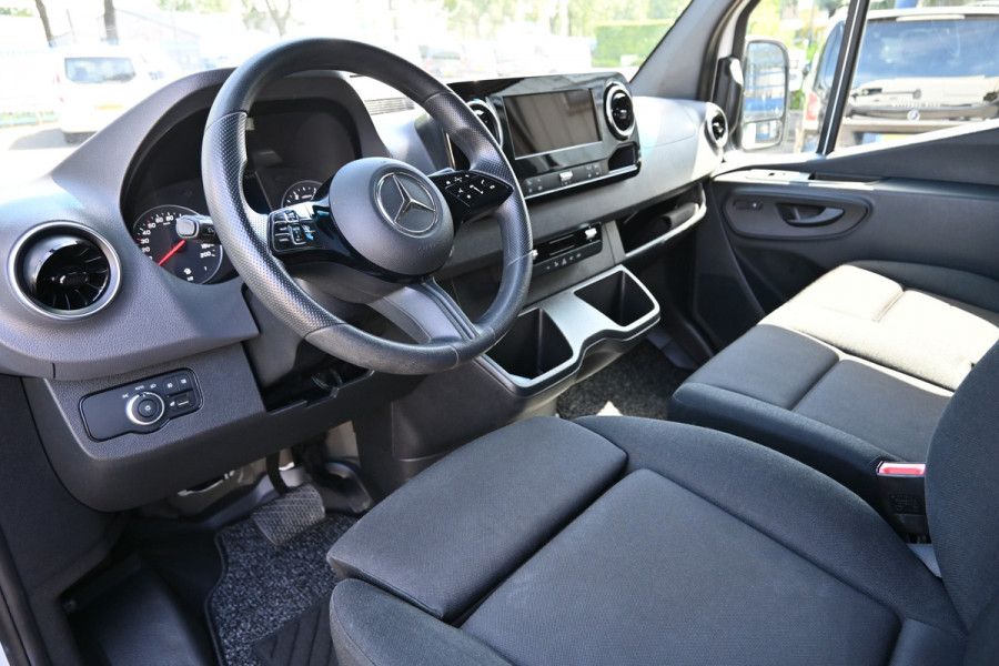 Mercedes-Benz Sprinter 317 CDI L2H2 Pro LED, Geveerde stoel, Navigatie met camera