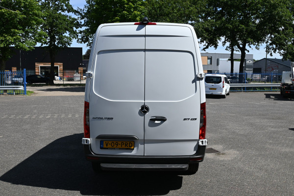 Mercedes-Benz Sprinter 317 CDI L2H2 Pro LED, Geveerde stoel, Navigatie met camera
