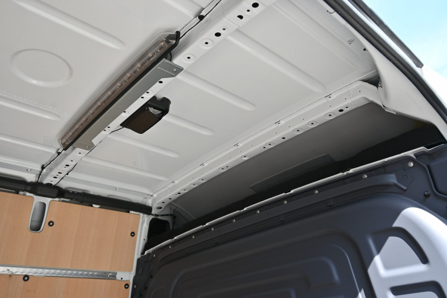 Mercedes-Benz Sprinter 317 CDI L2H2 Pro LED, Geveerde stoel, Navigatie met camera