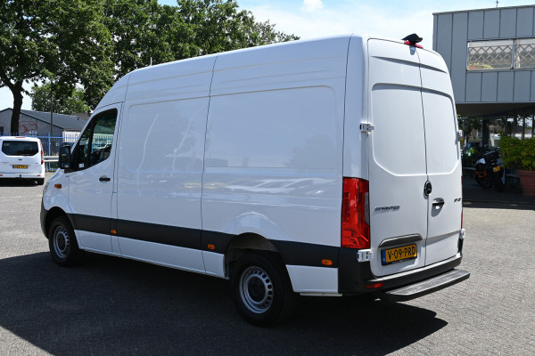 Mercedes-Benz Sprinter 317 CDI L2H2 Pro LED, Geveerde stoel, Navigatie met camera
