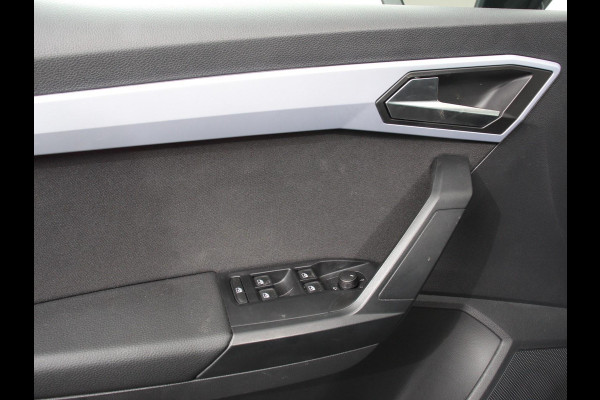 Seat Ibiza 1.0 EcoTSI 110pk Automaat FR Climate Control Adaptieve cruise control LED Keyless Parkeersensoren Verwarmde voorstoelen Achteruitrij Camera Apple Carplay/ Android Auto