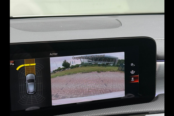 Mercedes-Benz A-Klasse 250 e AMG Line Pano|Sfeer|19Inch|Adap Cruise|Burmester