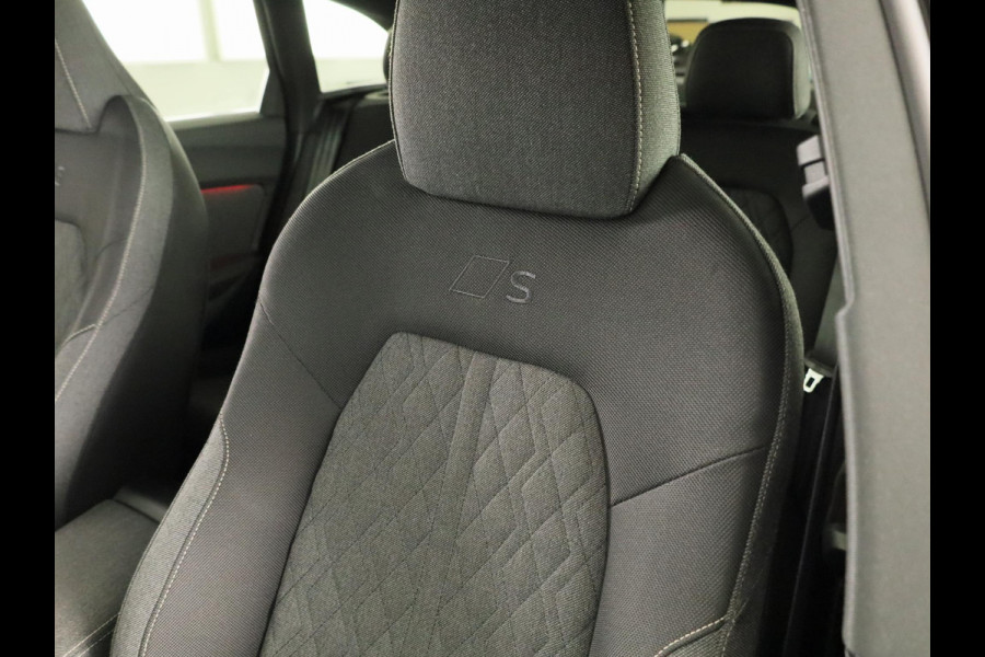Audi A5 Avant 2.0 e-hybrid quattro S edition 299pk | Tech plus pakket | 19 inch lichtmetalen velgen | Keyless Entry | 360° camera | MMI bijrijdersscherm