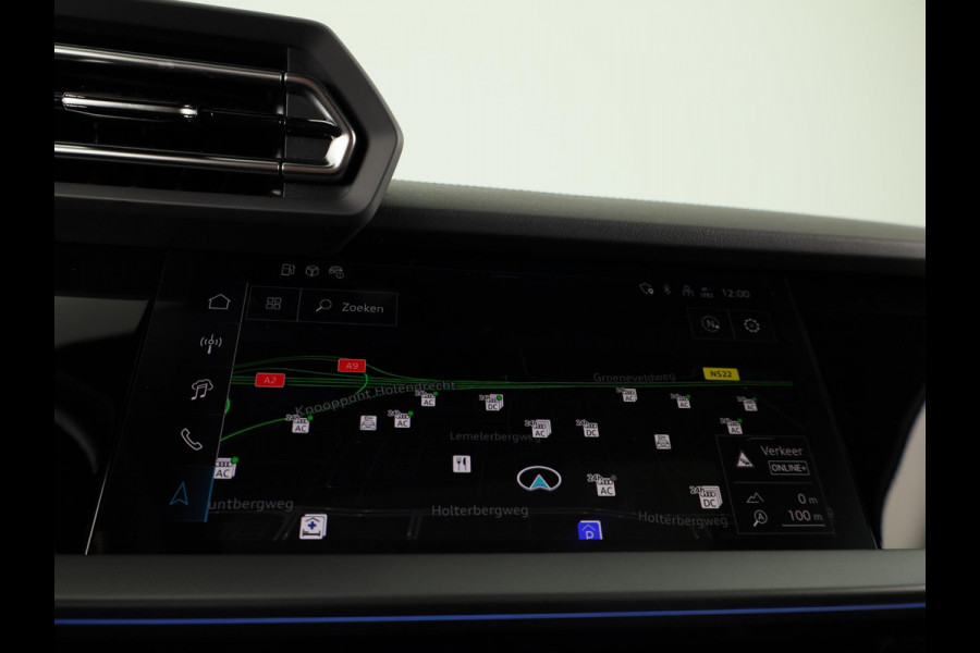 Audi A3 Sportback 45 TFSI e S edition Competition 272pk | Private Lease € 916,00 per maand* | Panoramadak | Sonos 3D | Ambient light | Parkeercamere | Adaptieve cruise controle