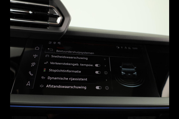 Audi A3 Sportback 45 TFSI e S edition Competition 272pk | Private Lease € 916,00 per maand* | Panoramadak | Sonos 3D | Ambient light | Parkeercamere | Adaptieve cruise controle