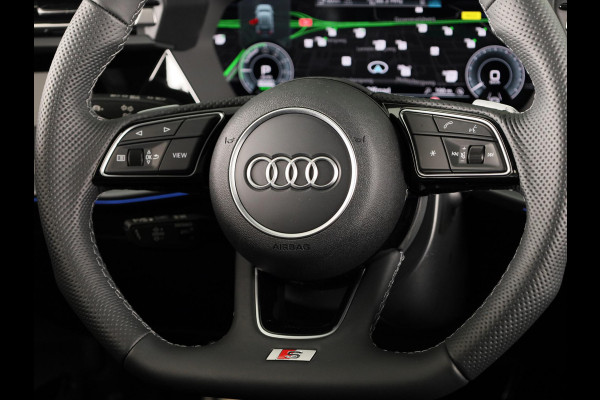 Audi A3 Sportback 45 TFSI e S edition Competition 272pk | Private Lease € 916,00 per maand* | Panoramadak | Sonos 3D | Ambient light | Parkeercamere | Adaptieve cruise controle