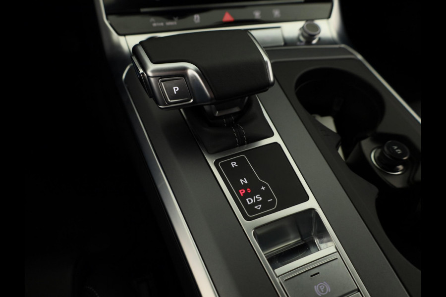 Audi A7 Sportback 50 TFSI e quattro Pro Line 299PK | Head up Display | Wegklapbare trekhaak | Lederen bekleding | 20 inch Lichtmetalen velgen | Verlengde garantie | Stoelverwarming