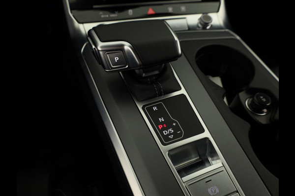 Audi A7 Sportback 50 TFSI e quattro Pro Line 299PK | Head up Display | Wegklapbare trekhaak | Lederen bekleding | 20 inch Lichtmetalen velgen | Verlengde garantie | Stoelverwarming