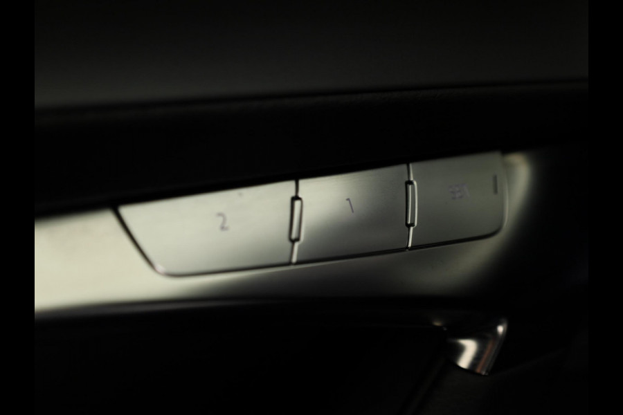 Audi A7 Sportback 50 TFSI e quattro Pro Line 299PK | Head up Display | Wegklapbare trekhaak | Lederen bekleding | 20 inch Lichtmetalen velgen | Verlengde garantie | Stoelverwarming