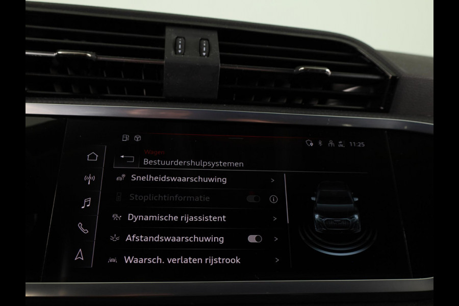 Audi Q3 Sportback 45 TFSI e Business Edition 245 pk S-tronic | Navigatie | Trekhaak (wegklapbaar) | Parkeersensoren achter | Adaptieve cruise control | Stoelverwarming |