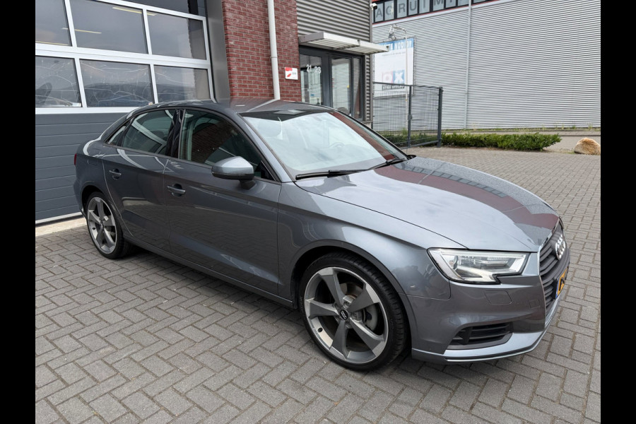 Audi A3 Limousine 1.5 TFSI 150PK LED PDC Stoelverw 62DKM
