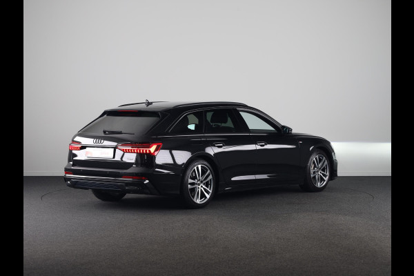 Audi A6 Avant 50 TFSI e quattro S edition Competition 299 pk S-tronic | Verlengde garantie | Navigatie | Parkeersensoren (Park assist) | Rondomzicht camera | Head-up display | Stoelverwarming v/a | S-Line |