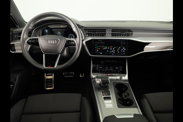 Audi A6 Avant 50 TFSI e quattro S edition Competition 299 pk S-tronic | Verlengde garantie | Navigatie | Parkeersensoren (Park assist) | Rondomzicht camera | Head-up display | Stoelverwarming v/a | S-Line |