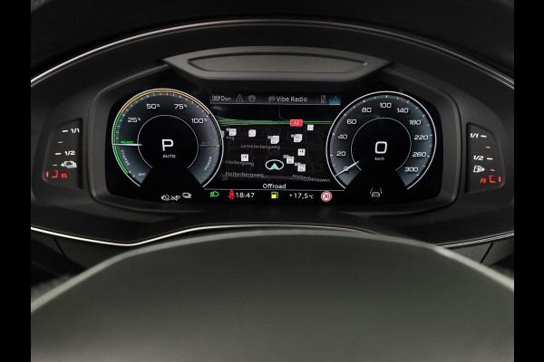 Audi A6 Avant 50 TFSI e quattro S edition Competition 299 pk S-tronic | Verlengde garantie | Navigatie | Parkeersensoren (Park assist) | Rondomzicht camera | Head-up display | Stoelverwarming v/a | S-Line |