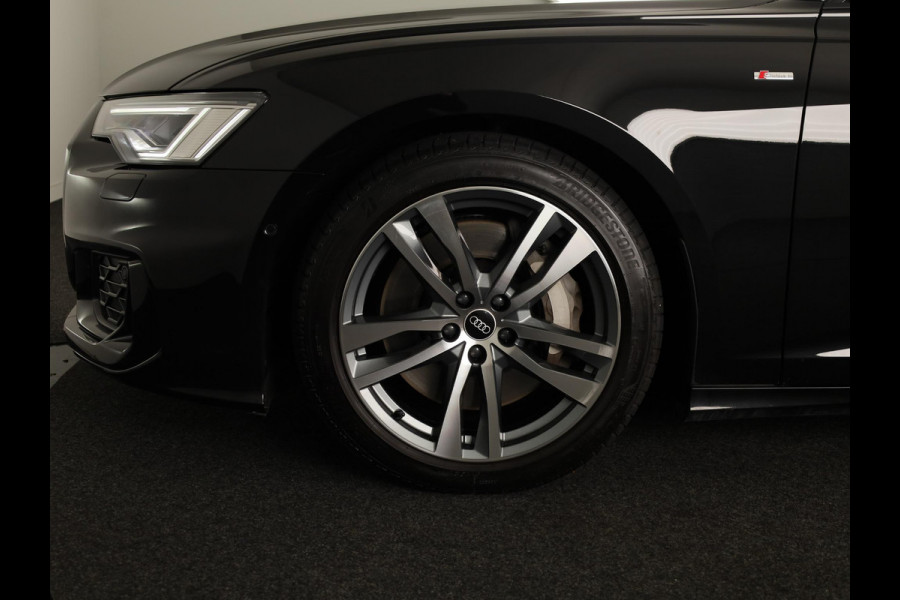 Audi A6 Avant 50 TFSI e quattro S edition Competition 299 pk S-tronic | Verlengde garantie | Navigatie | Parkeersensoren (Park assist) | Rondomzicht camera | Head-up display | Stoelverwarming v/a | S-Line |