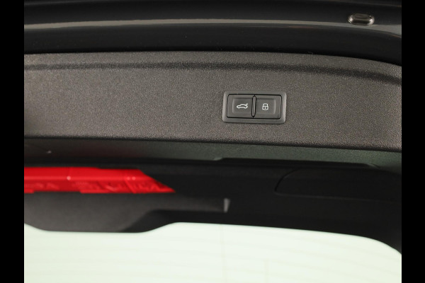 Audi A3 Sportback 40 TFSI e Business edition 204pk | Stoelverwarming | Elek. achterklep | Carplay | Sportstoelen | Audi soundsystem
