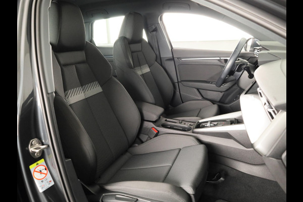 Audi A3 Sportback 40 TFSI e Business edition 204pk | Stoelverwarming | Elek. achterklep | Carplay | Sportstoelen | Audi soundsystem