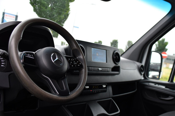 Mercedes-Benz Sprinter 519 V6 3.0 CDI L3H2 PB Edition N1, Camera, Carplay, 3500kg Trekhaak, Mbux, Automaat, Keyless, 3 Zits, Uniek!