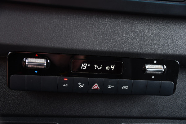 Mercedes-Benz Sprinter 519 V6 3.0 CDI L3H2 PB Edition N1, Camera, Carplay, 3500kg Trekhaak, Mbux, Automaat, Keyless, 3 Zits, Uniek!