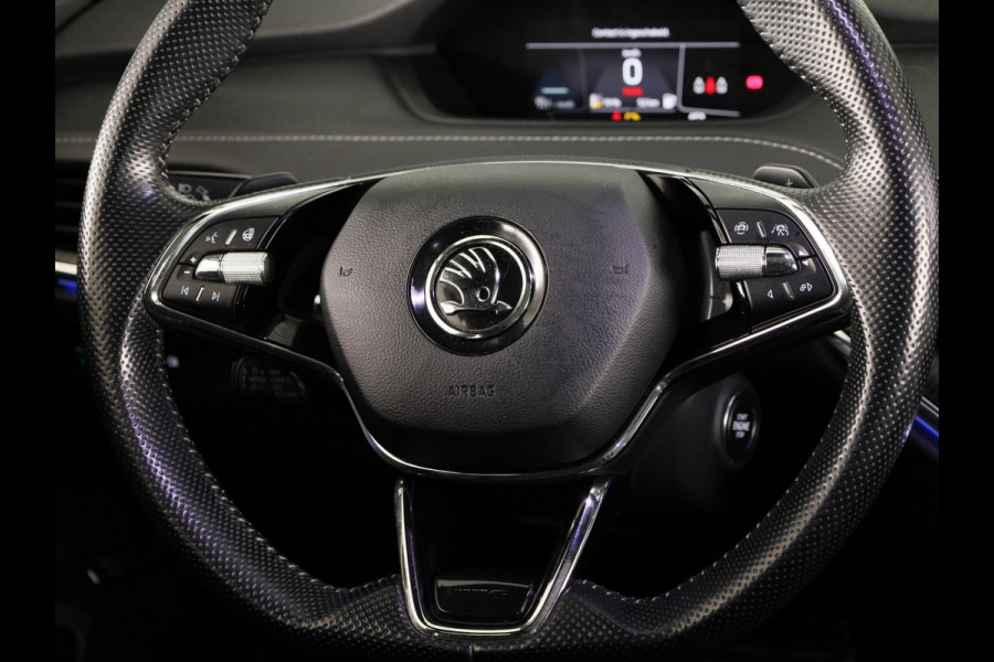 Škoda Enyaq Coupé 60 Sportline 180pk | SoH 91.47% | Panoramadak | Navigatie | Climatronic | Wegklapbae trekhaak| 20 inch Lichtmetalen velgen