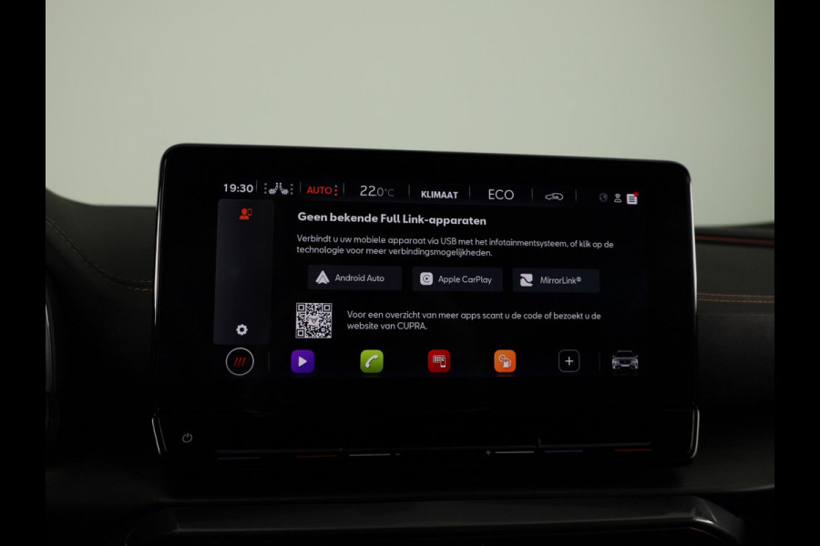 CUPRA Formentor 1.4 e-Hybrid Business 204 pk Automaat (DSG) | Navigatie via App | Parkeersensoren achter | Apple Carplay/Android Auto | Adaptieve cruise control | Stoelverwarming |