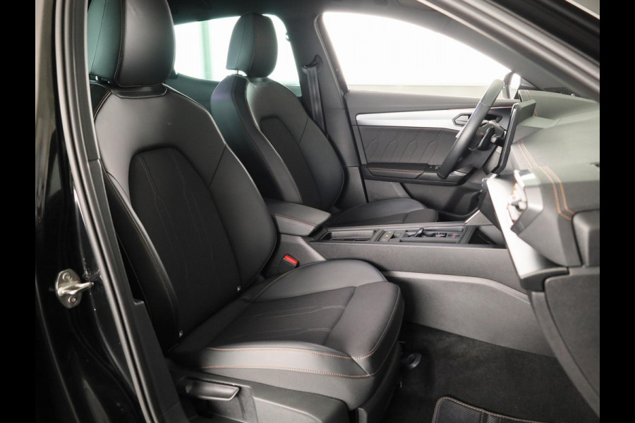 CUPRA Formentor 1.4 e-Hybrid Business 204 pk Automaat (DSG) | Navigatie via App | Parkeersensoren achter | Apple Carplay/Android Auto | Adaptieve cruise control | Stoelverwarming |