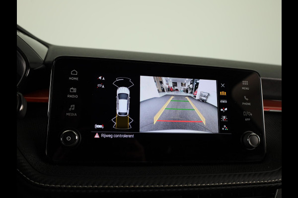 Škoda Fabia 1.0 TSI Monte Carlo 115 pk Automaat (DSG) | Verlengde garantie | Navigatie via App | Parkeersensoren | Achteruitrijcamera | Adaptieve cruise control | Stoelverwarming |