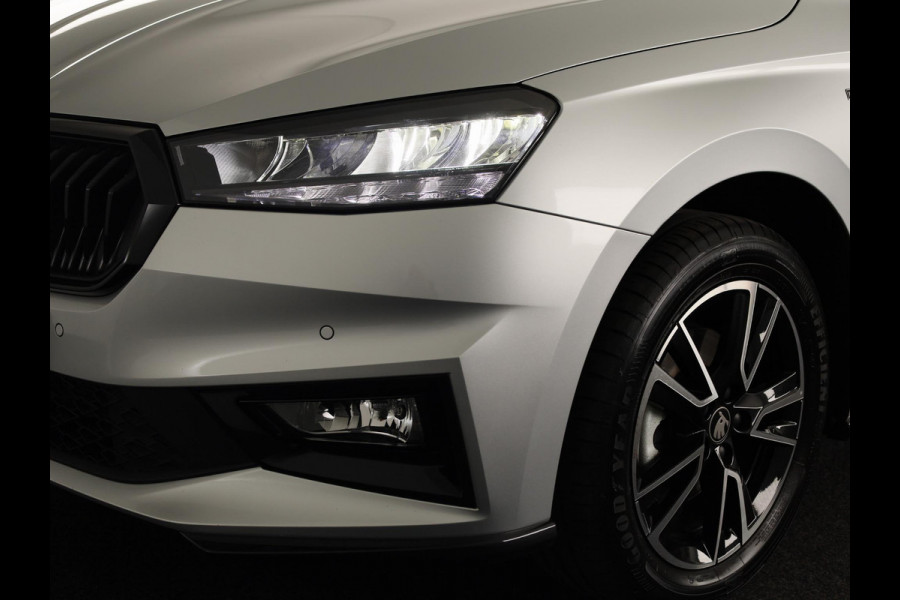 Škoda Fabia 1.0 TSI Monte Carlo 115 pk Automaat (DSG) | Verlengde garantie | Navigatie via App | Parkeersensoren | Achteruitrijcamera | Adaptieve cruise control | Stoelverwarming |