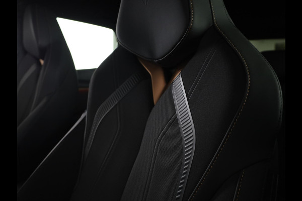 CUPRA Tavascan Business 82 kWh 286pk | Navigatie | Lichtmetalen velgen | Verwarmbare voorstoelen | Parkeercamera | Verwarmd stuurwiel