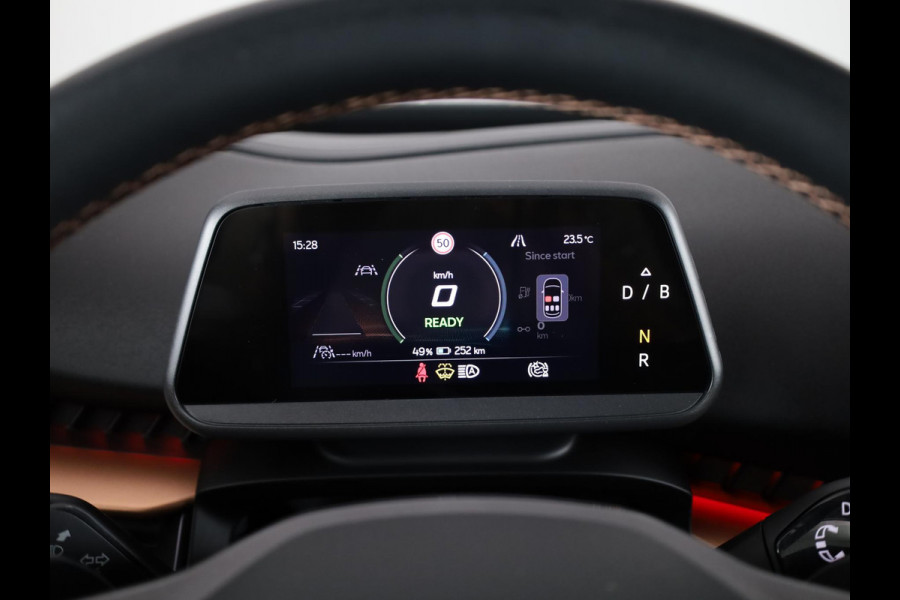 CUPRA Tavascan Business 82 kWh 286pk | Navigatie | Lichtmetalen velgen | Verwarmbare voorstoelen | Parkeercamera | Verwarmd stuurwiel