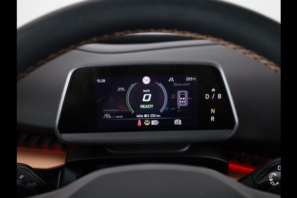 CUPRA Tavascan Business 82 kWh 286pk | Navigatie | Lichtmetalen velgen | Verwarmbare voorstoelen | Parkeercamera | Verwarmd stuurwiel