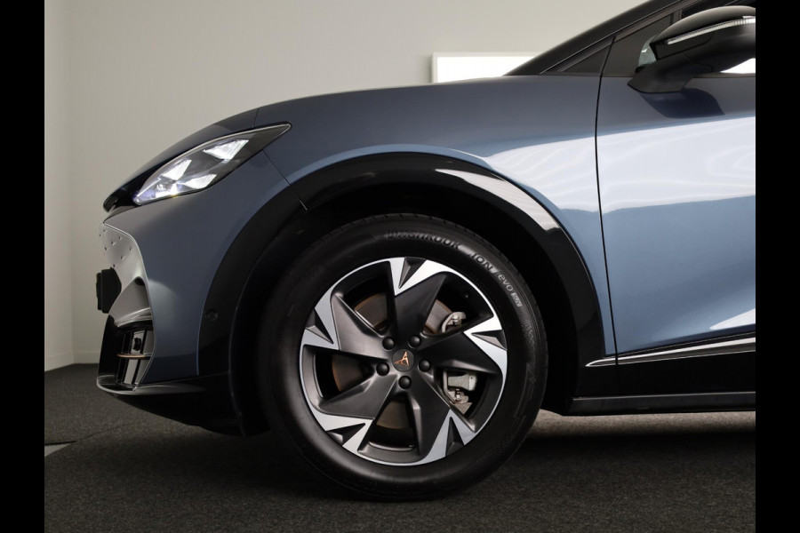 CUPRA Tavascan Business 82 kWh 286pk | Navigatie | Lichtmetalen velgen | Verwarmbare voorstoelen | Parkeercamera | Verwarmd stuurwiel