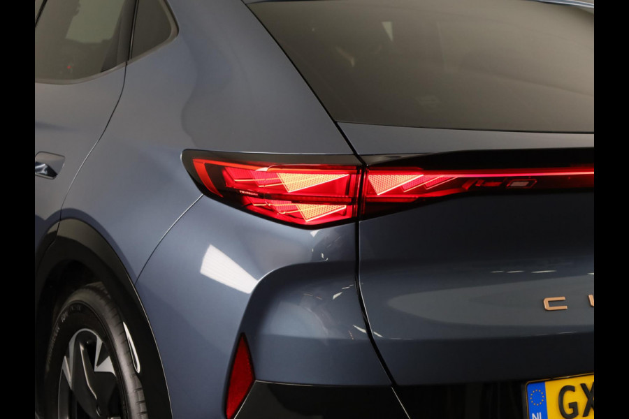 CUPRA Tavascan Business 82 kWh 286pk | Navigatie | Lichtmetalen velgen | Verwarmbare voorstoelen | Parkeercamera | Verwarmd stuurwiel