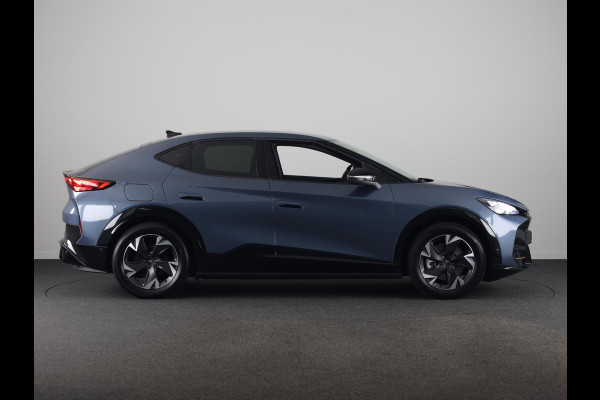 CUPRA Tavascan Business 82 kWh 286pk | Navigatie | Lichtmetalen velgen | Verwarmbare voorstoelen | Parkeercamera | Verwarmd stuurwiel