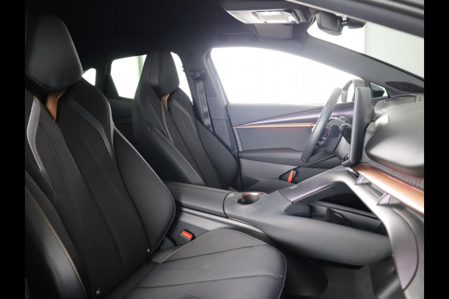CUPRA Tavascan Business 82 kWh 286pk | Navigatie | Lichtmetalen velgen | Verwarmbare voorstoelen | Parkeercamera | Verwarmd stuurwiel