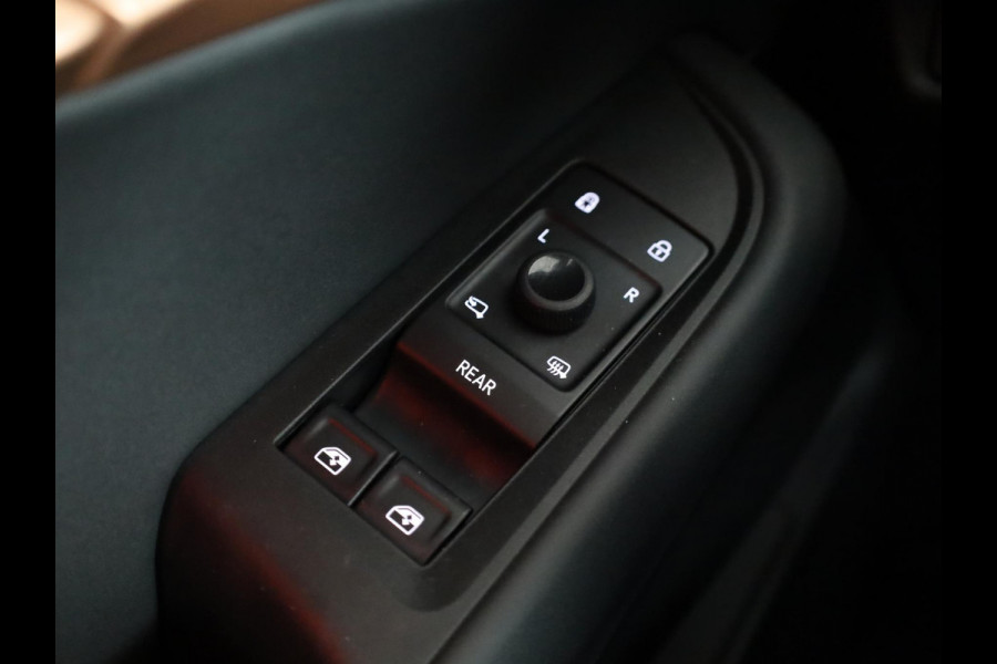 CUPRA Tavascan Business 82 kWh 286pk | Navigatie | Lichtmetalen velgen | Verwarmbare voorstoelen | Parkeercamera | Verwarmd stuurwiel